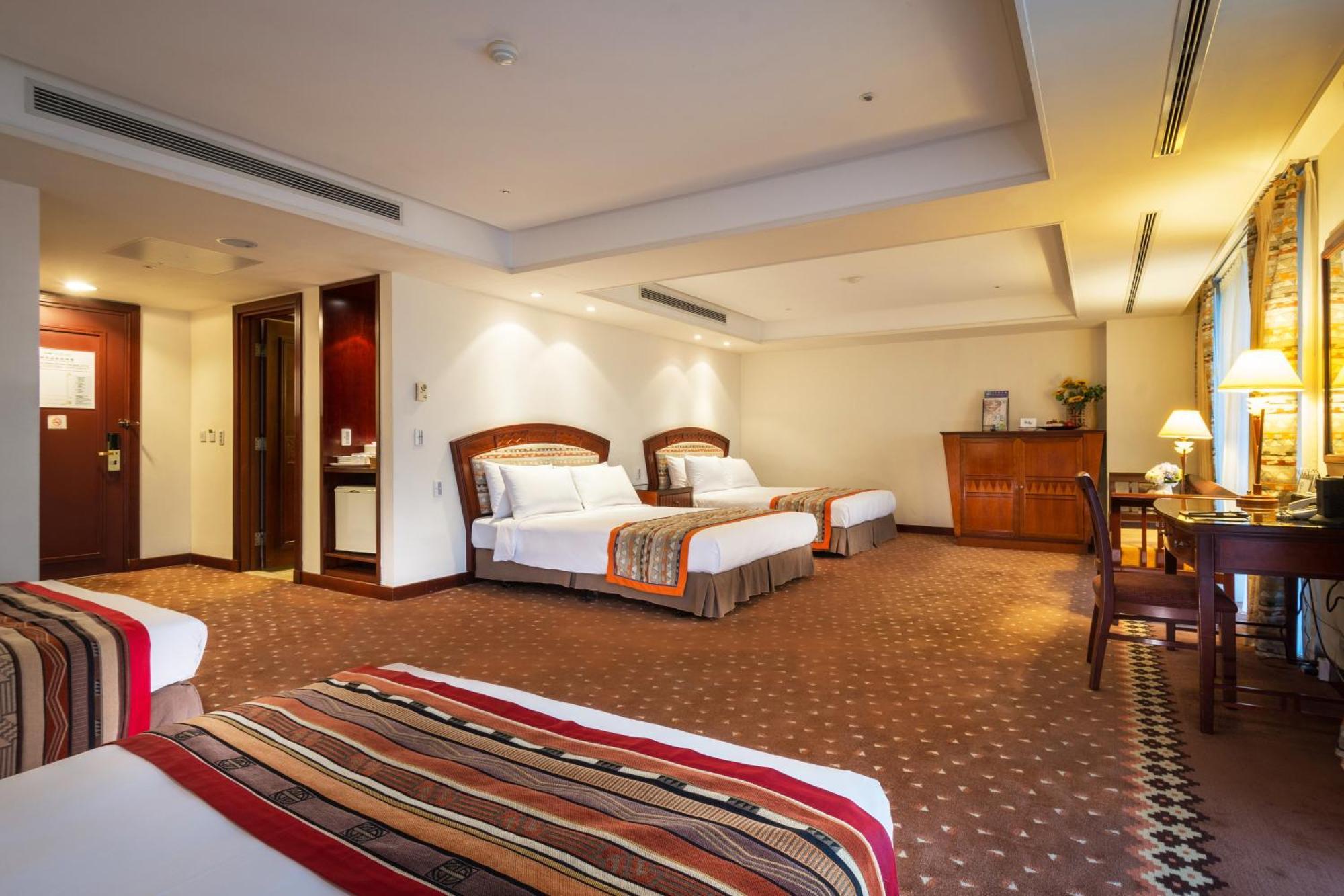 Formosan Naruwan Hotel T'ai-tung Zewnętrze zdjęcie A suite at the hotel