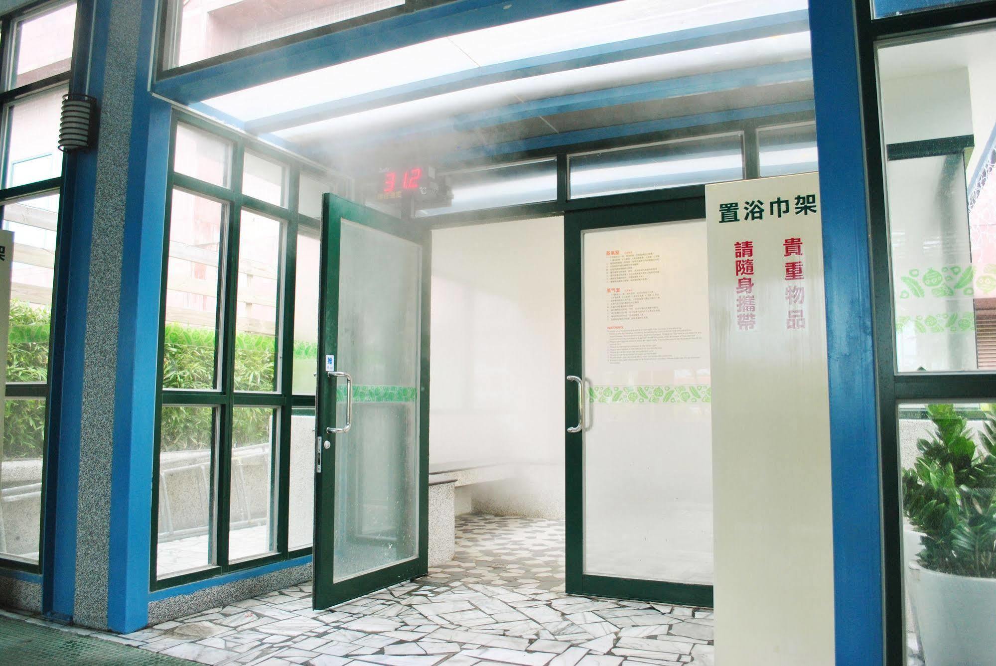 Formosan Naruwan Hotel T'ai-tung Zewnętrze zdjęcie Entrance to the library